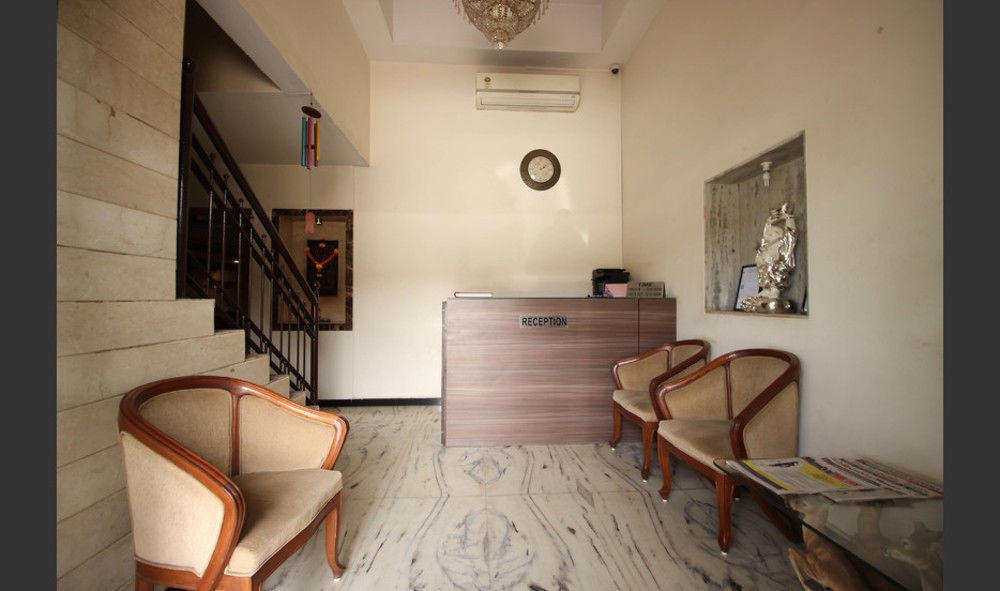 Hotel Q Deck Mumbai Luaran gambar